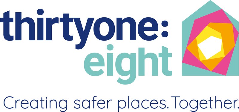 TO8_Master_Logo_Strap_P (1)